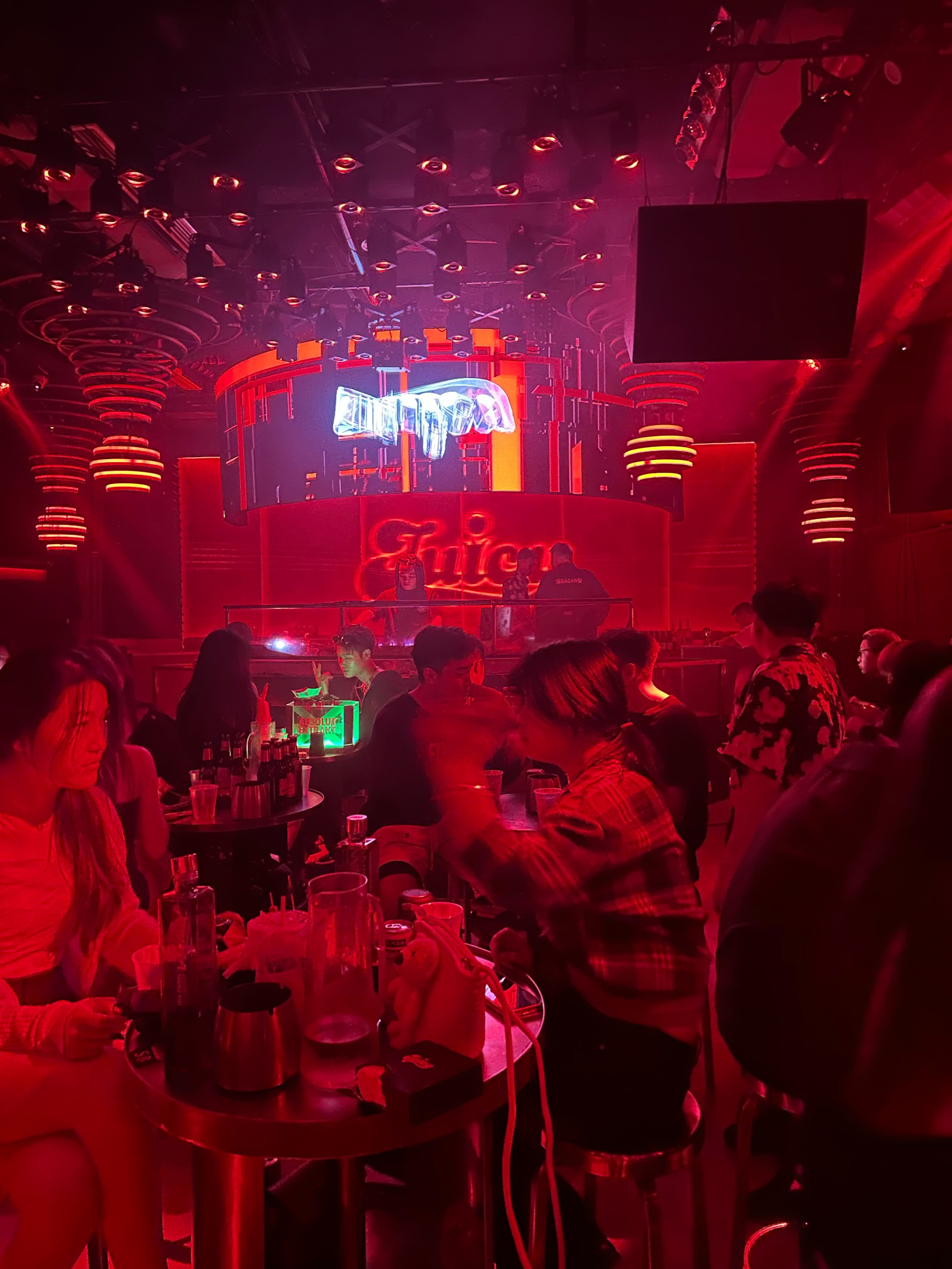 南阳商务KTV一小时多少钱-邓州市ktv预定